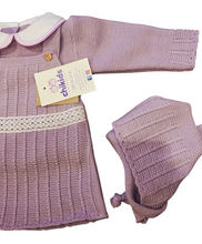Cargar imagen en el visor de la galería, Conjunto vestido lana 3 piezas &quot;1802&quot; de 0 a 6 meses color malva | Canastilla