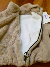Cargar imagen en el visor de la galería, Chaqueta abrigo de pelo 4 a 14 años | Invierno