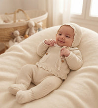 Cargar imagen en el visor de la galería, Conjunto lana 3 piezas 0 a  6 meses color topo/arena Ref. | Canastilla