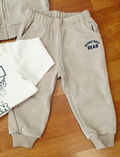 Cargar imagen en el visor de la galería, Chandal 3 piezas "Bear" marfil/camel 12 a 36 meses | Invierno