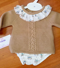 Cargar imagen en el visor de la galería, Conjunto lana color camel 3 a 12 meses | Canastilla