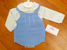 Cargar imagen en el visor de la galería, Conjunto peto lana color azul  y camisa 1 a 6 meses | Canastilla