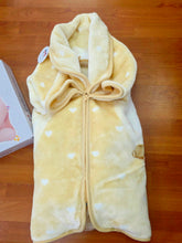 Cargar imagen en el visor de la galería, Baby sac / Saco dormir clasico que se transforma en manta "oso" marfil | Canastilla