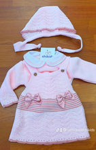 Cargar imagen en el visor de la galería, Conjunto de vestido lana con jersey y capota rosa bebe | Canastilla
