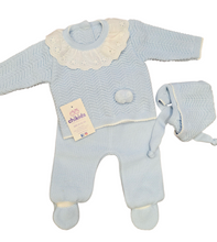 Cargar imagen en el visor de la galería, Conjunto lana 3 piezas &quot;1101&quot; de 00 a 3 meses color celeste | Canastilla