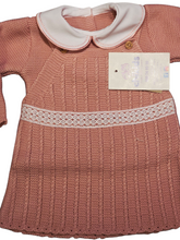 Cargar imagen en el visor de la galería, Conjunto vestido lana 3 piezas &quot;1802&quot; de 0 a 6 meses color rosa empolvado | Canastilla