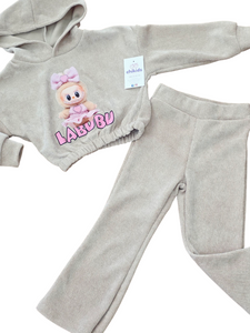 Conjunto "Labubuu" color arena/rosa de 4 a 14 años