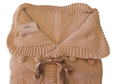 Cargar imagen en el visor de la galería, Saco de lana &quot;borlones&quot; camel