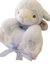 Cargar imagen en el visor de la galería, Pack peluche &quot;ovejita&quot; y manta 80x110 varios colores