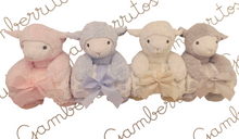Cargar imagen en el visor de la galería, Pack peluche &quot;ovejita&quot; y manta 80x110 varios colores