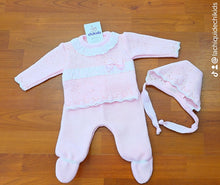 Cargar imagen en el visor de la galería, Conjunto lana 3 piezas rosa bebe 0 a 6 meses | Canastilla