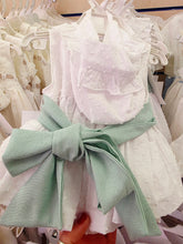 Cargar imagen en el visor de la galería, Jesusito "Leticia" topo-arena y verde  3 a 24 meses ref:2107 | Ceremonia Primavera Verano