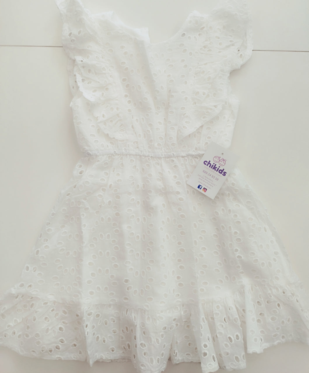 Vestido perforado blanco