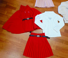 Cargar imagen en el visor de la galería, Conjunto &quot;Cloe&quot; capa+falda+camiseta rojo 4 a 14 años