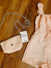 Cargar imagen en el visor de la galería, Mono y bolso vichy rosa 2 a 12 años ref 2899