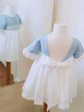 Cargar imagen en el visor de la galería, Vestido "Leonor" celeste 2 a 12 años | Ceremonia Primavera Verano