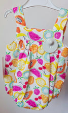Cargar imagen en el visor de la galería, Pelele &quot;fruit&quot; 6 a 24 meses