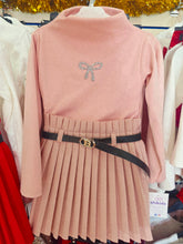 Cargar imagen en el visor de la galería, Conjunto "Cloe" falda+camiseta rosa 4 a 14 años