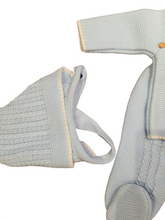 Cargar imagen en el visor de la galería, Conjunto lana 3 piezas &quot;1786&quot; de 00 a 3 meses color celeste