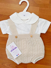 Cargar imagen en el visor de la galería, Conjunto hilo peto 1 a 6 meses beig/ topo | primavera verano