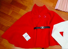 Cargar imagen en el visor de la galería, Capa roja "Cloe" 4 a 14 años