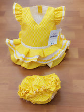 Cargar imagen en el visor de la galería, Vestido y braga Flamenca &quot;Rosarillo&quot; amarillo 3 a 18 meses.