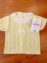 Cargar imagen en el visor de la galería, Conjunto hilo "Jazmin" amarillo 0 y 3 meses ref:1883 | Canastilla
