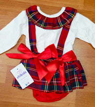 Cargar imagen en el visor de la galería, Conjunto ranita volante &quot;escoces&quot; con camiseta 3 meses a 3 años