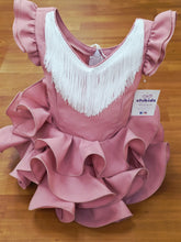 Cargar imagen en el visor de la galería, Traje/vestido de flamenca "Cayetana" Rosa empolvado con tres volantes