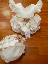 Cargar imagen en el visor de la galería, Vestido y braga Flamenca "Paquera" Blanco roto 3 a 12 meses