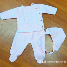 Cargar imagen en el visor de la galería, Conjunto lana 3 piezas 0 a 3 meses Rosa bebe Ref 1950| Canastilla