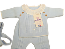 Cargar imagen en el visor de la galería, Conjunto lana 3 piezas &quot;1786&quot; de 00 a 3 meses color celeste