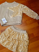 Cargar imagen en el visor de la galería, Conjunto Falda &quot;Estrella&quot; dorado 4 a 14 años