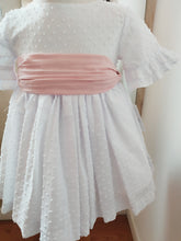 Cargar imagen en el visor de la galería, Vestido Plumeti "Leticia" rosa 2 a 12 años | Ceremonia Primavera Verano