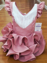 Cargar imagen en el visor de la galería, Traje/vestido de flamenca "Cayetana" Rosa empolvado con tres volantes