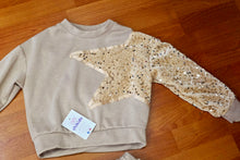 Cargar imagen en el visor de la galería, Conjunto Falda &quot;Estrella&quot; dorado 4 a 14 años
