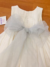 Cargar imagen en el visor de la galería, Vestido 2 a 12 años "Victoria"color verde empolvado con tul | Primavera verano