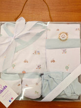 Cargar imagen en el visor de la galería, Set prenatal 5 piezas "Koala verde"  | "Interbaby"  Canastilla