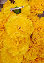 Cargar imagen en el visor de la galería, Flor flamenca pinza varioa colores