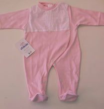 Cargar imagen en el visor de la galería, Pelele 'pecho plumeti" 0 a 6 mes rosa | Primavera verano