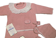 Cargar imagen en el visor de la galería, Conjunto lana 3 piezas &quot;1101&quot; de 00 a 3 meses color rosa empolvado | Canastilla