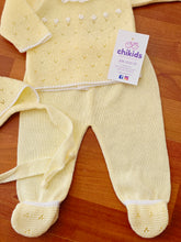 Cargar imagen en el visor de la galería, Conjunto hilo 0 a 6 mes Amarillo | Primavera Verano