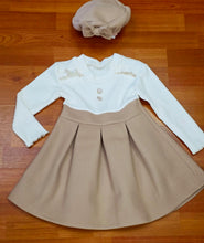 Cargar imagen en el visor de la galería, Vestido &quot;Adela&quot;marfil con boina de 4 a 14 años