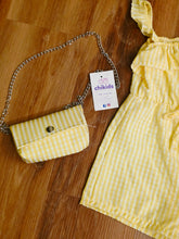 Cargar imagen en el visor de la galería, Mono y bolso vichy amarillo 2 a 12 años ref 2899
