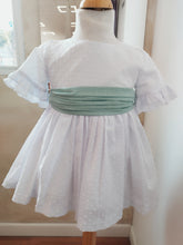 Cargar imagen en el visor de la galería, Vestido Plumeti "Leticia" verde 2 a 12 años | Ceremonia Primavera Verano